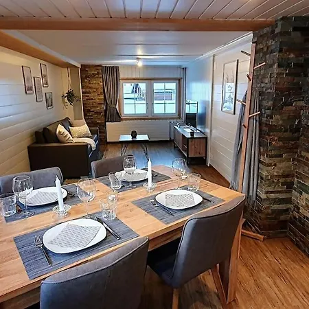 Bergnest Apartment *